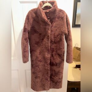 Lululemon Coat size 4 Teddy style
